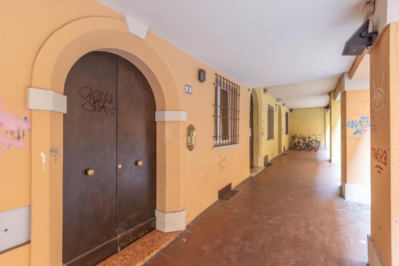Ubaldini House, Bologna By Short Holidays Экстерьер фото