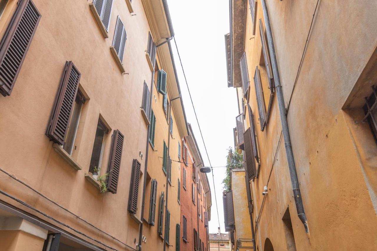 Ubaldini House, Bologna By Short Holidays Экстерьер фото